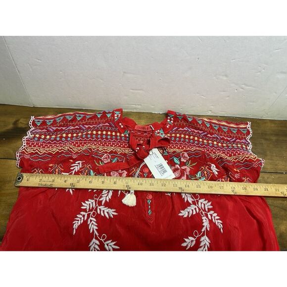 Johnny Was Lissa Embroidered Floral Peasent Tunic Top Rayon Size XS NWT - Picture 10 of 13